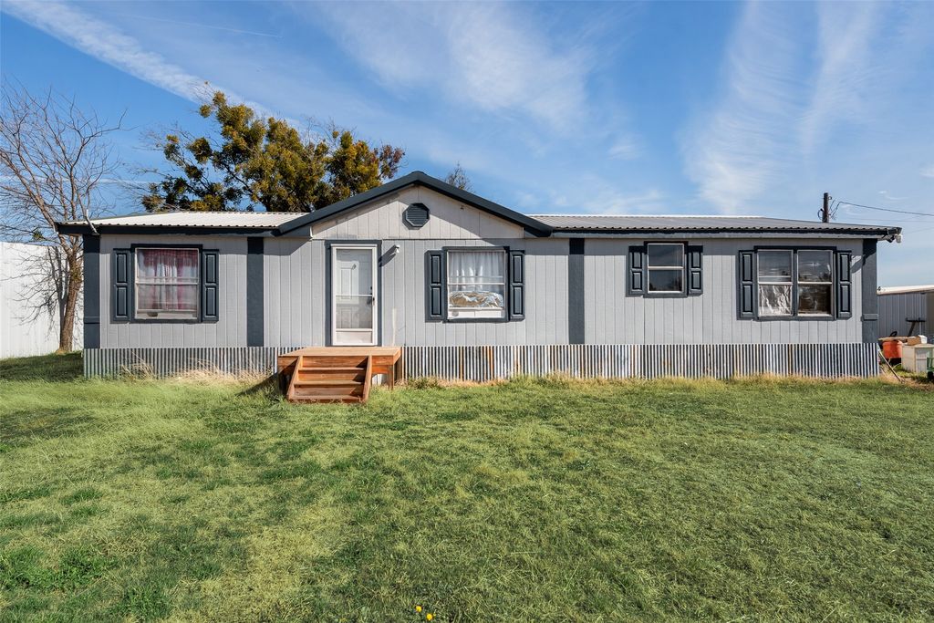 501 Billings Road, Tolar, TX 76476