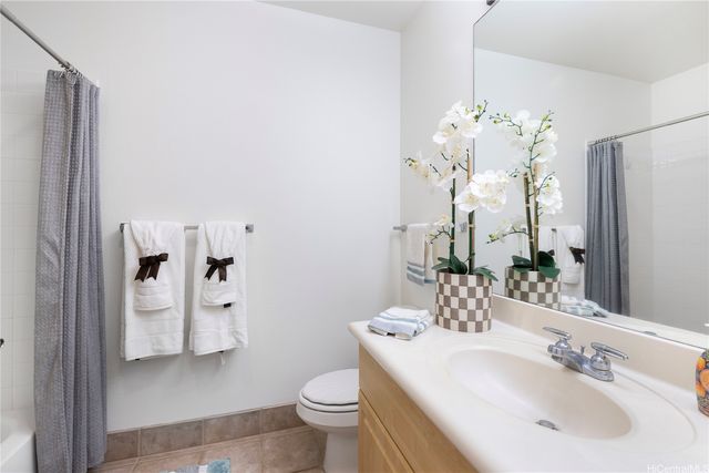 95-944 Wikao Street D302, Mililani, HI 96789