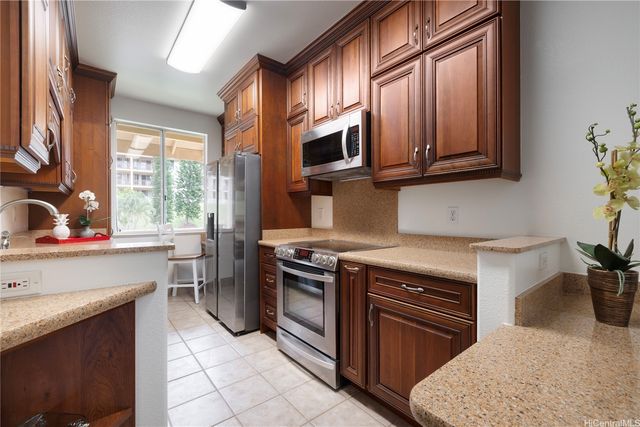 95-944 Wikao Street D302, Mililani, HI 96789