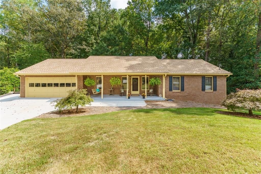 1516 BLACKSPRUCE SW Court, Lilburn, GA 30047