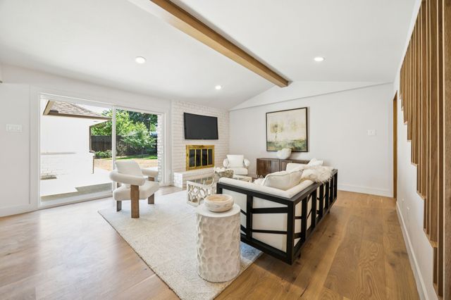 3145 Darvany Drive, Dallas, TX 75220