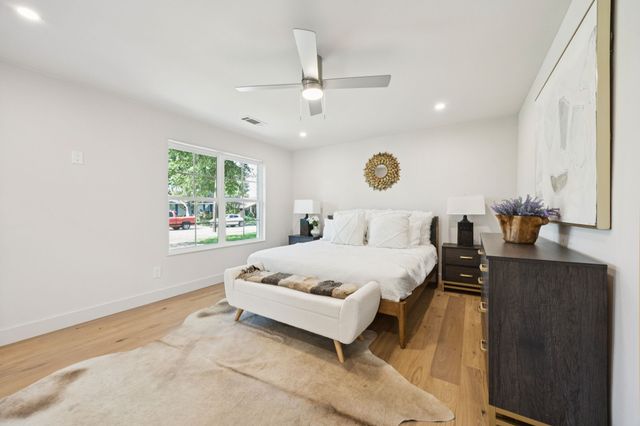 3145 Darvany Drive, Dallas, TX 75220