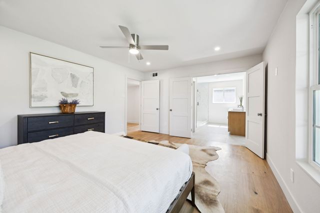 3145 Darvany Drive, Dallas, TX 75220