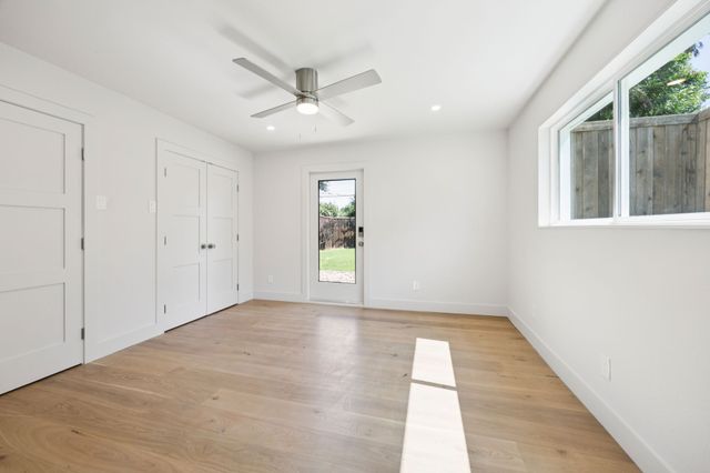 3145 Darvany Drive, Dallas, TX 75220