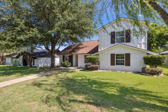 3145 Darvany Drive, Dallas, TX 75220