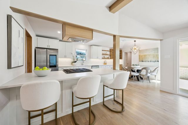 3145 Darvany Drive, Dallas, TX 75220