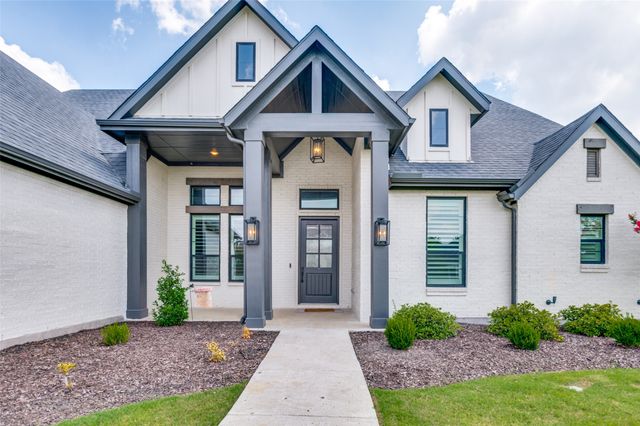 307 Broadmoor Drive, Haslet, TX 76052