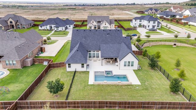 307 Broadmoor Drive, Haslet, TX 76052