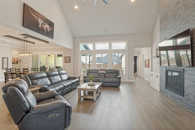 307 Broadmoor Drive, Haslet, TX 76052