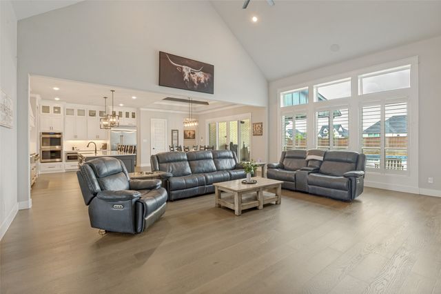 307 Broadmoor Drive, Haslet, TX 76052
