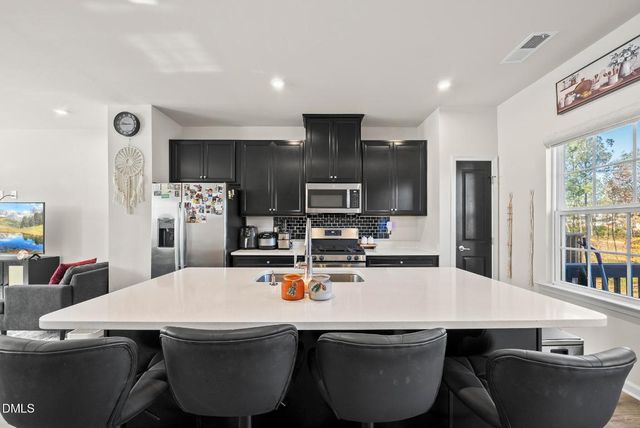 6425 Pathfinder Way, Raleigh, NC 27616