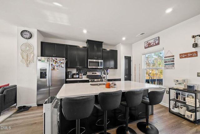 6425 Pathfinder Way, Raleigh, NC 27616