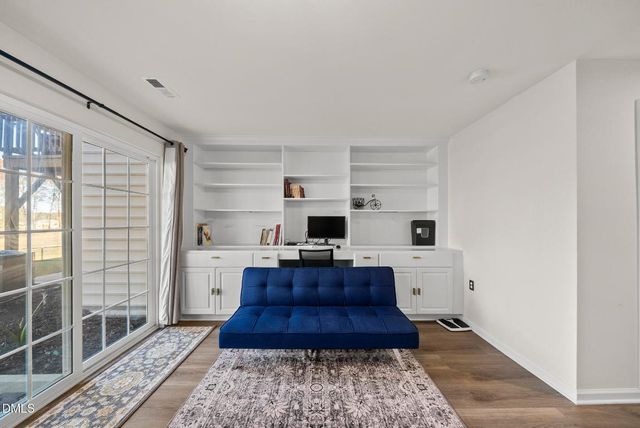 6425 Pathfinder Way, Raleigh, NC 27616