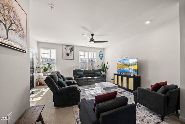 6425 Pathfinder Way, Raleigh, NC 27616