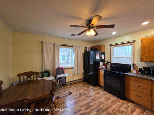 208 E Northrup Street, Lansing, MI 48911