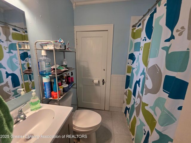 208 E Northrup Street, Lansing, MI 48911