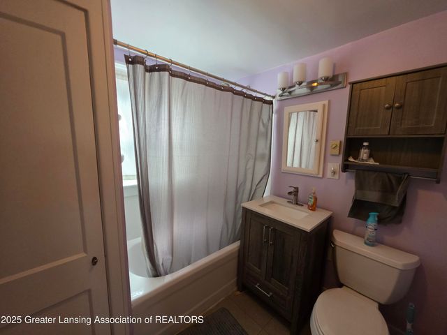 208 E Northrup Street, Lansing, MI 48911