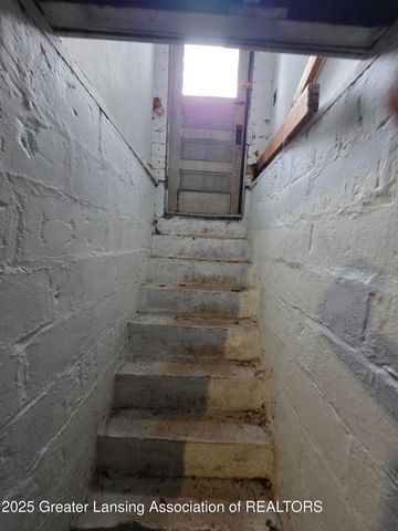 208 E Northrup Street, Lansing, MI 48911