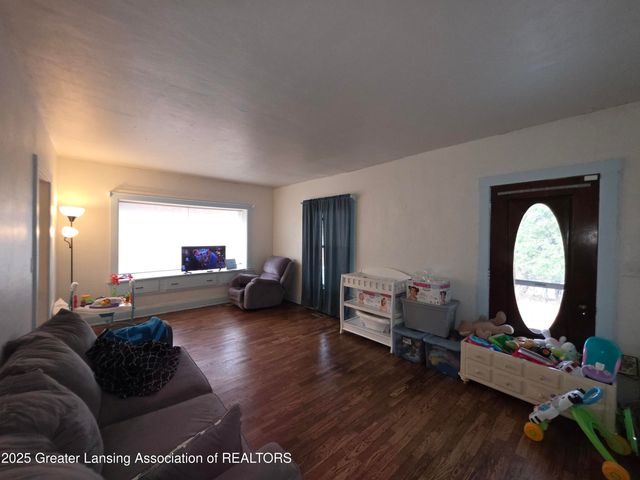 208 E Northrup Street, Lansing, MI 48911