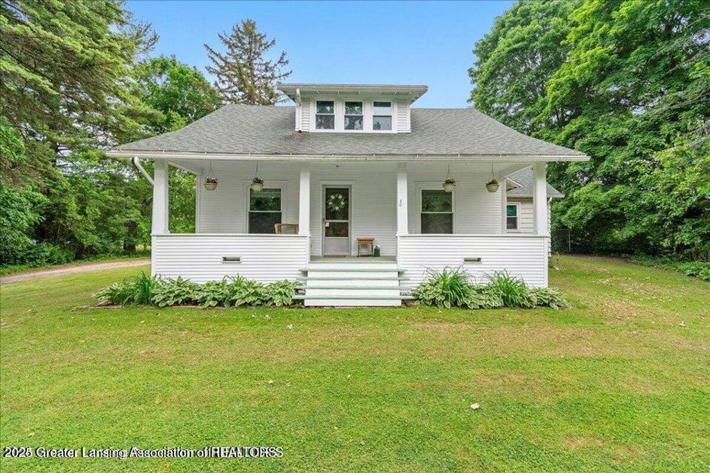 208 E Northrup Street, Lansing, MI 48911