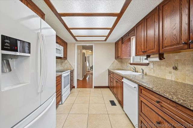 6522 S 111th East Avenue, Tulsa, OK 74133