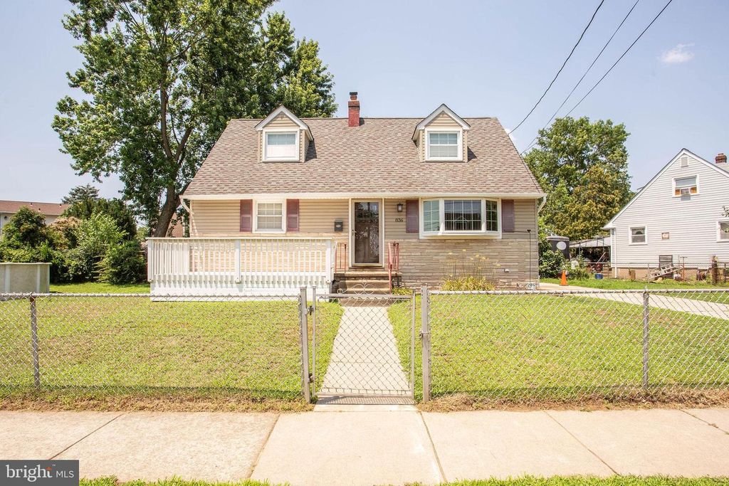 836 DEVENNEY DR, Bellmawr, NJ 08031
