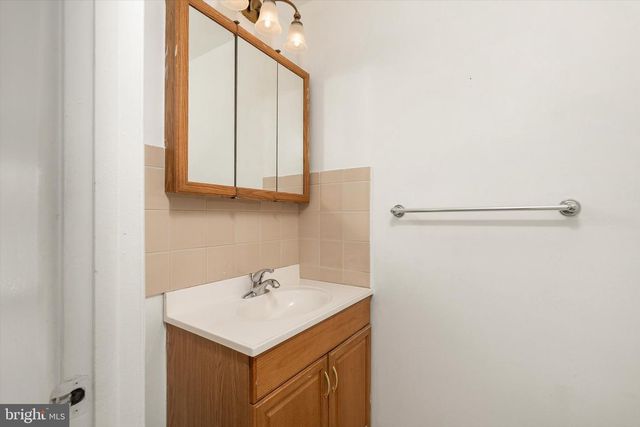 460 FAIRFIELD RD, East Windsor Twp, NJ 08520