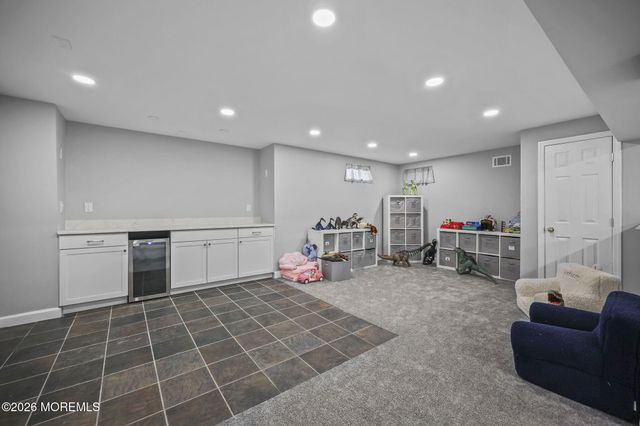 2 Devonshire Drive, Hazlet, NJ 07730