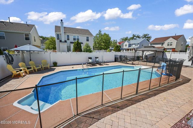 2 Devonshire Drive, Hazlet, NJ 07730