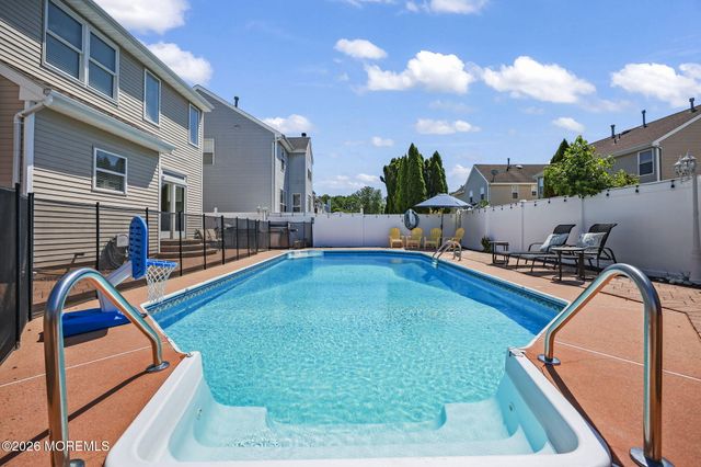 2 Devonshire Drive, Hazlet, NJ 07730