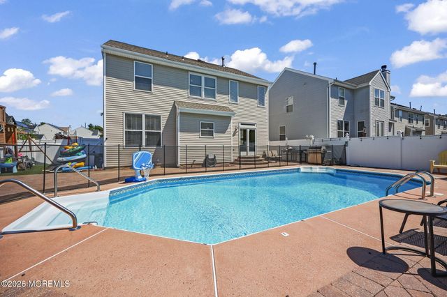 2 Devonshire Drive, Hazlet, NJ 07730