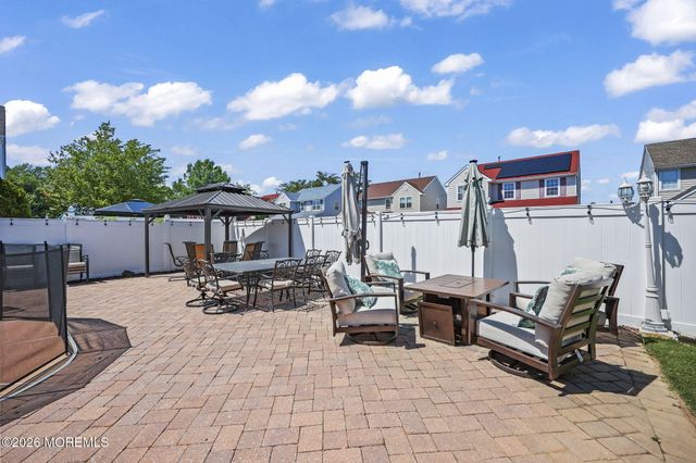 2 Devonshire Drive, Hazlet, NJ 07730