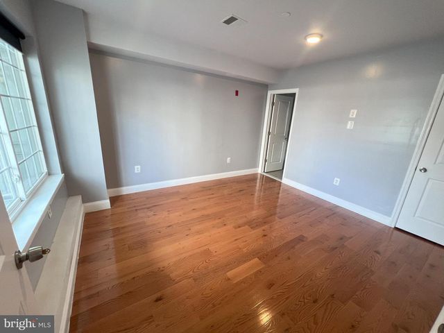 617 N 11TH ST, Philadelphia, PA 19123