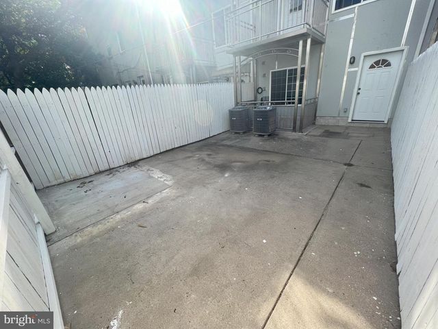 617 N 11TH ST, Philadelphia, PA 19123