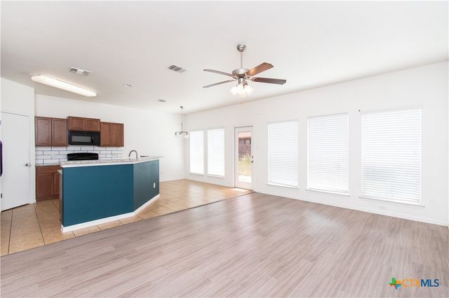 1217 Roanoke Drive, Temple, TX 76504