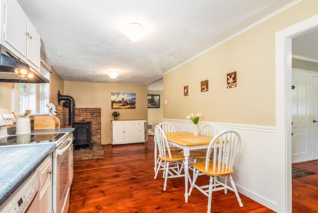 272 Old Concord Turnpike, Barrington, NH 03825