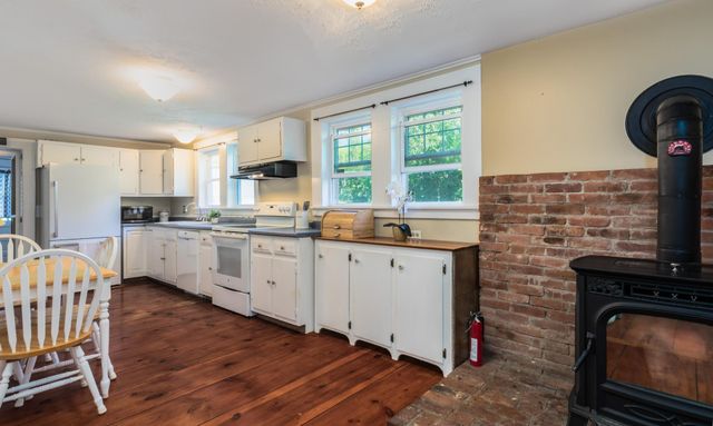 272 Old Concord Turnpike, Barrington, NH 03825