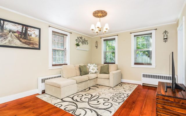 272 Old Concord Turnpike, Barrington, NH 03825