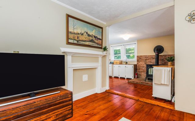 272 Old Concord Turnpike, Barrington, NH 03825