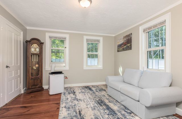272 Old Concord Turnpike, Barrington, NH 03825