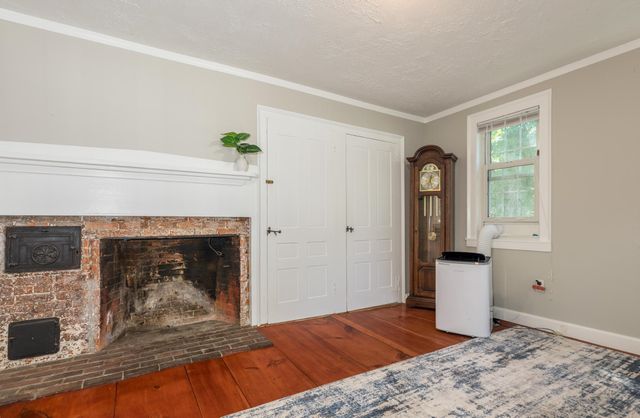 272 Old Concord Turnpike, Barrington, NH 03825