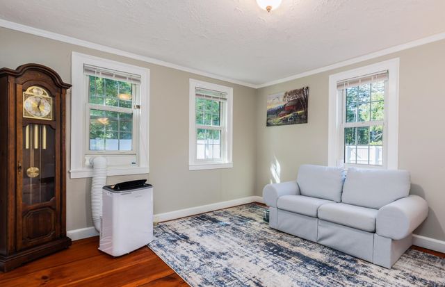272 Old Concord Turnpike, Barrington, NH 03825