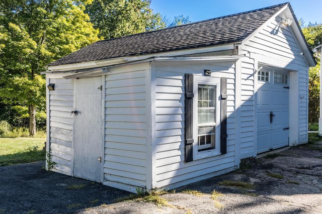 272 Old Concord Turnpike, Barrington, NH 03825