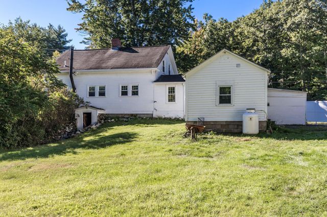 272 Old Concord Turnpike, Barrington, NH 03825