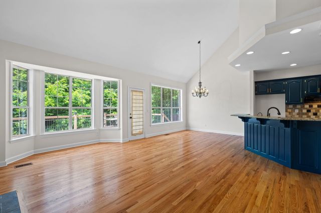 1822 Bay Pointe Drive, Hixson, TN 37343