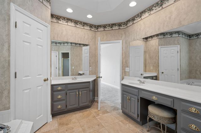 1822 Bay Pointe Drive, Hixson, TN 37343