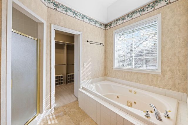 1822 Bay Pointe Drive, Hixson, TN 37343