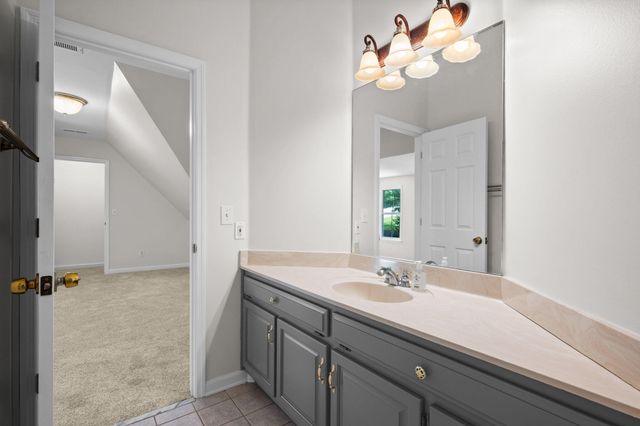 1822 Bay Pointe Drive, Hixson, TN 37343