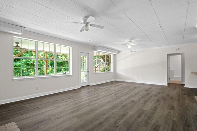 1822 Bay Pointe Drive, Hixson, TN 37343