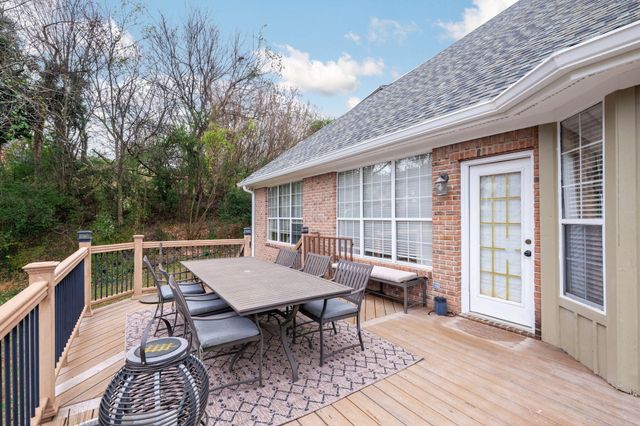 1822 Bay Pointe Drive, Hixson, TN 37343